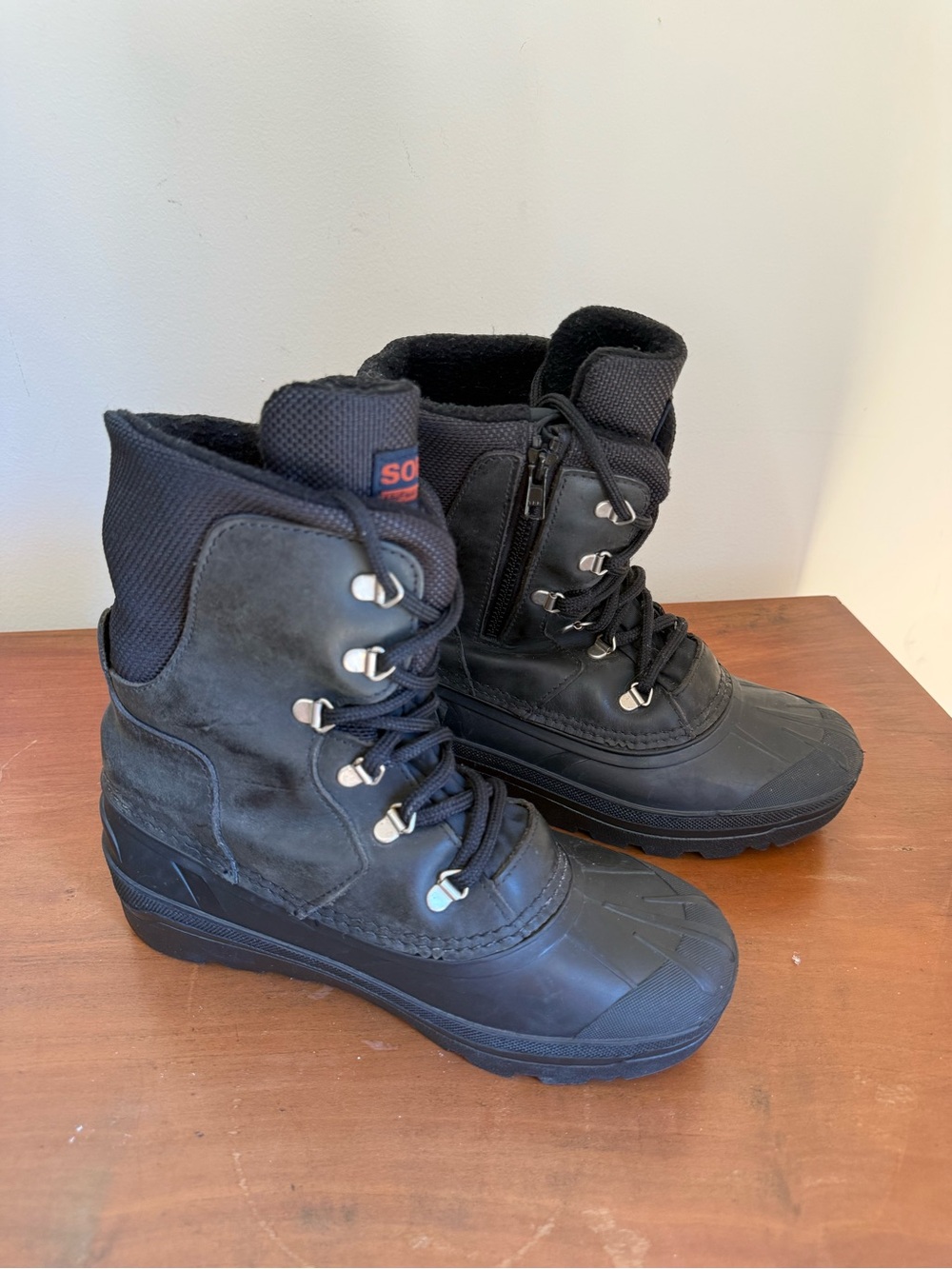 Sorel Kaufman Canada Black Waterproof Vintage Leather Rubber Black Boots, size 7